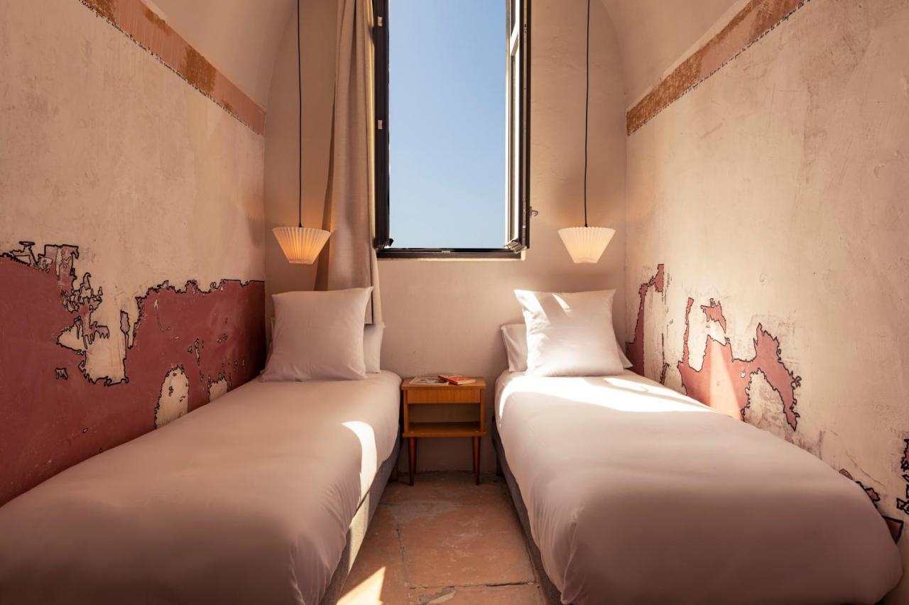 בזייה Hotel La Prison מראה חיצוני תמונה