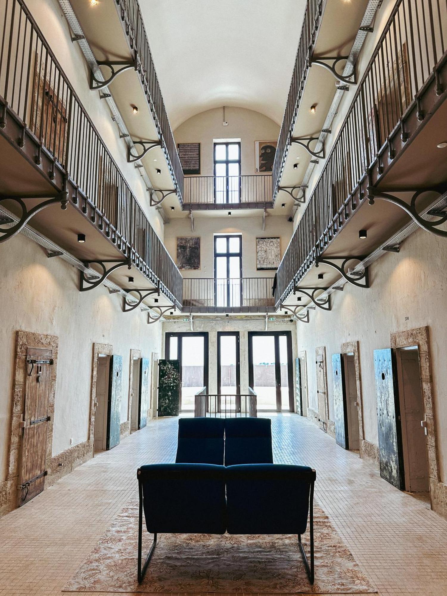 בזייה Hotel La Prison מראה חיצוני תמונה